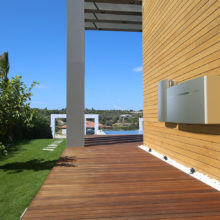 IQ-Battery-10-and-IQ-System-Controller-(2)