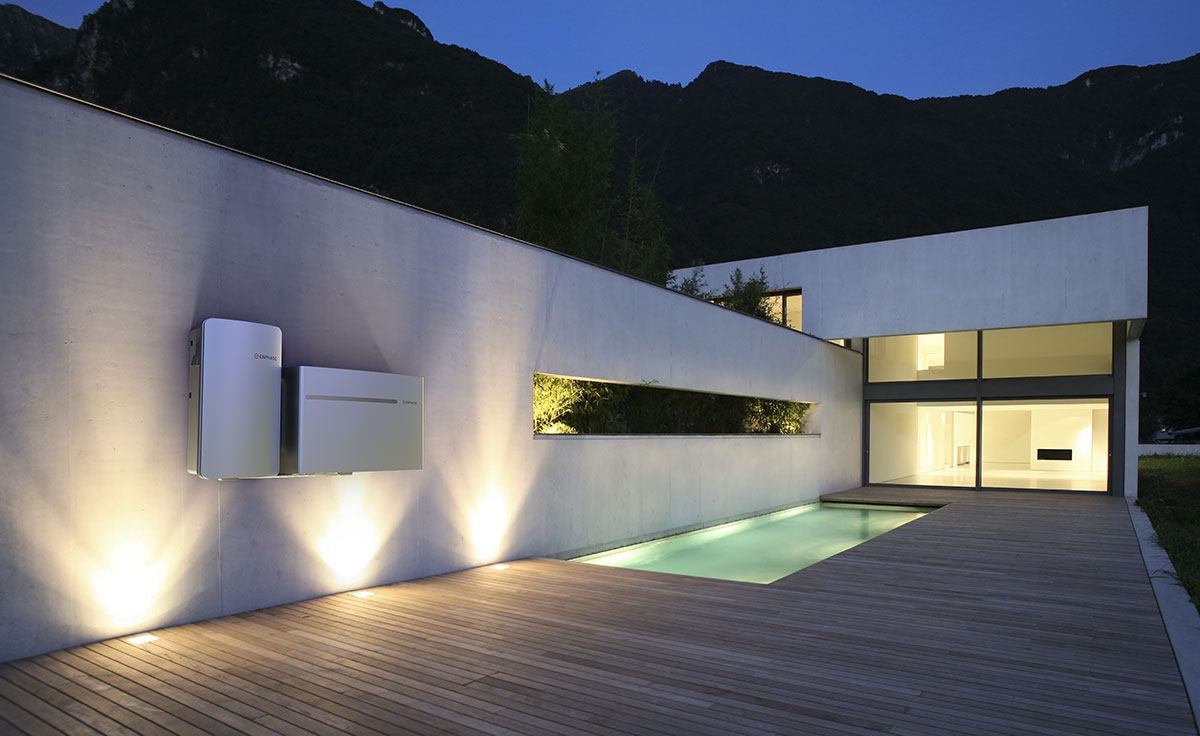 Is Solar Battery Storage Right for Your Nevada Home?